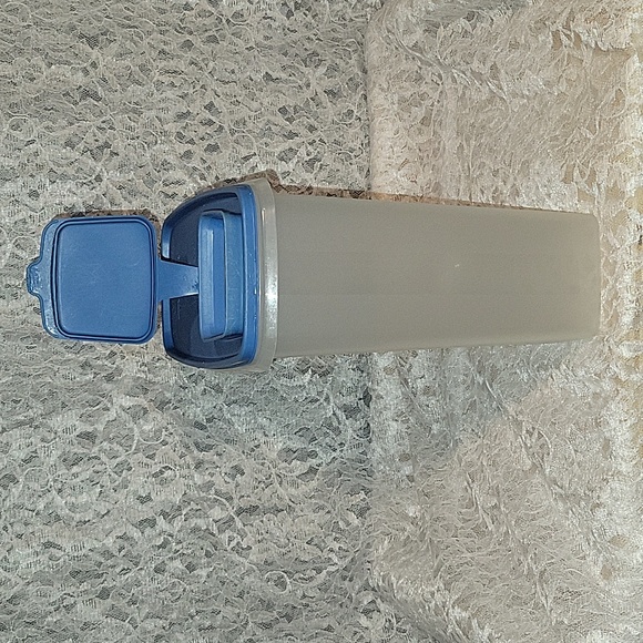 Tupperware: Container - Picture 2 of 7